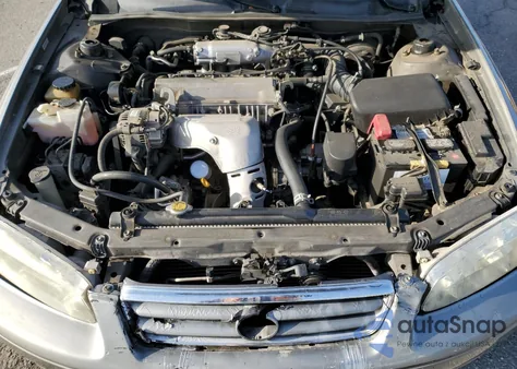 2000 Toyota Camry Ce from USA, damaged, VIN 4T1BG22K0YU618739